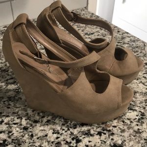Chinese Laundry | Neutral Wedges